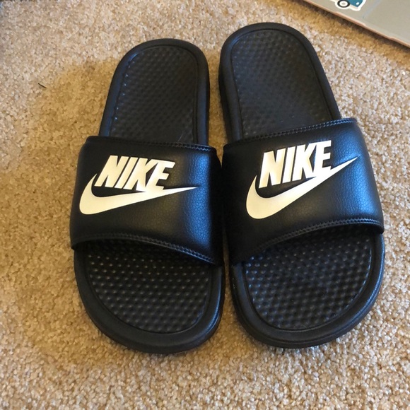 mens nike slides size 16